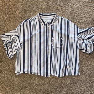 Adorable button down blouse for spring!